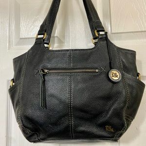 The Sak shoulder hobo bag - black, lots of pockets